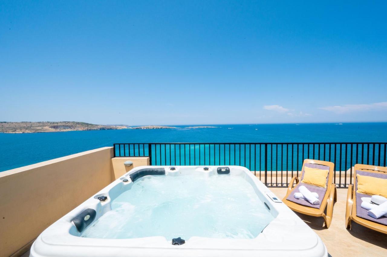 Islet Promenade Seafront Penthouse With Breathtaking Seaviews And Private Hot Tub On The Large Terrace By Getawaysmalta Leilighet San Pawl il-Baħar Eksteriør bilde