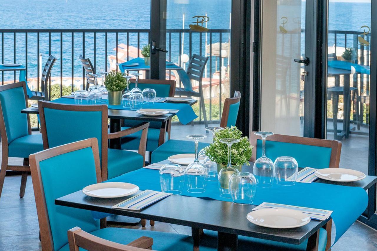 Islet Promenade Seafront Penthouse With Breathtaking Seaviews And Private Hot Tub On The Large Terrace By Getawaysmalta Leilighet San Pawl il-Baħar Eksteriør bilde